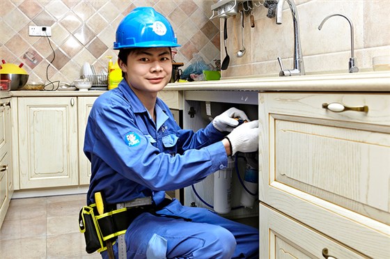 深圳恒大帝景高層住宅的樣板房，由左右手提供家具定制安裝及售后維修服務(wù)