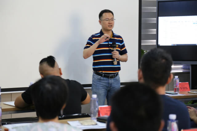 左右手合伙人深圳百得勝陳總精彩分享-為何加盟左右手？