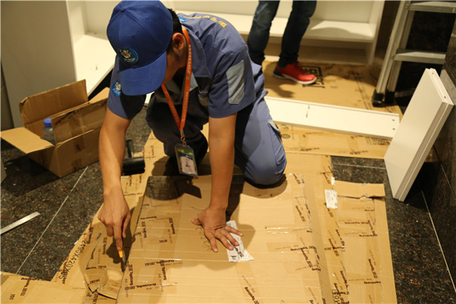 左右手丨為什么要提供專業(yè)的家具拆裝服務(wù)？