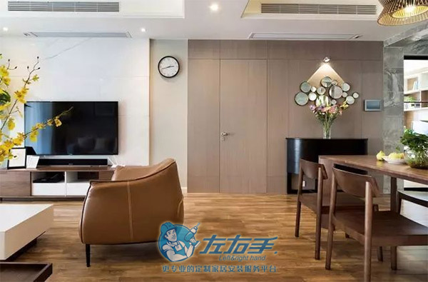 隱形門安裝成這樣，高級(jí)又神秘