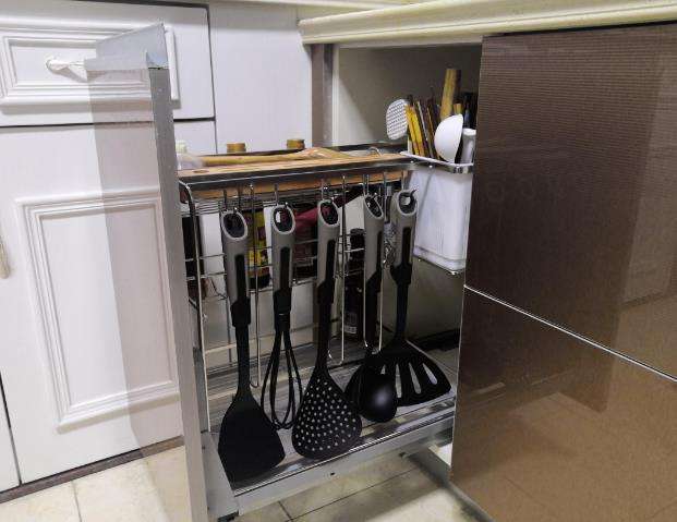 櫥柜高深拉籃安裝方法，學(xué)的人都是安裝小能手