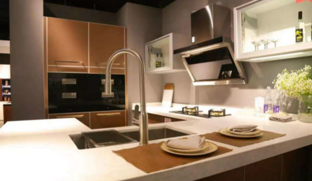 廚房櫥柜臺(tái)下盆的安裝分哪幾個(gè)步驟進(jìn)行？安裝經(jīng)驗(yàn)攻略總結(jié)有哪些