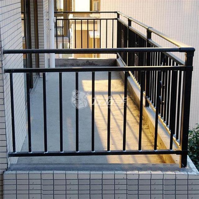 陽臺護欄高度注意什么