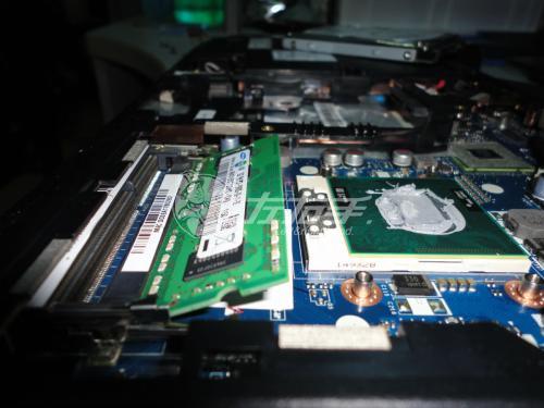 小白如何給電腦加裝內(nèi)存條？注意事項(xiàng)