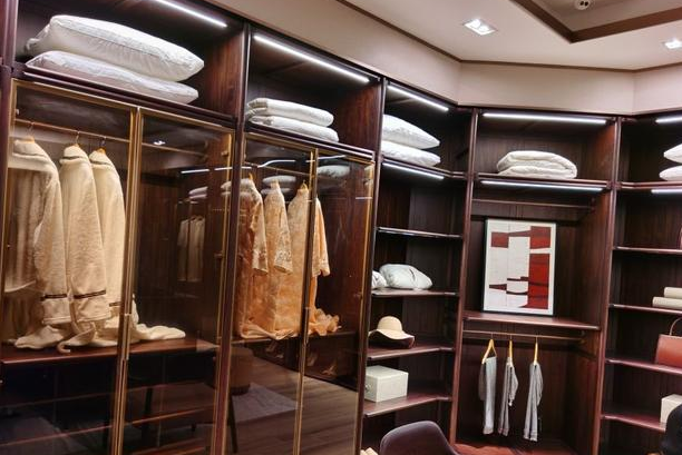 時尚家居裝修設計，定制家居時尚服務行業(yè)