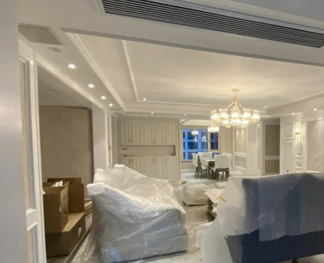 輕奢風(fēng)格時(shí)代：新家裝修輕奢風(fēng)格，家具進(jìn)場(chǎng)晾著通風(fēng)中