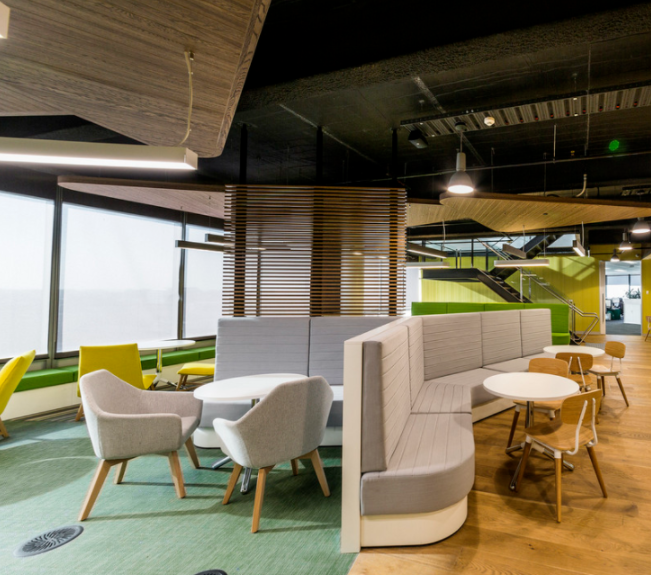 辦公家具設計回收：為何企業(yè)更流行定制辦公家具？