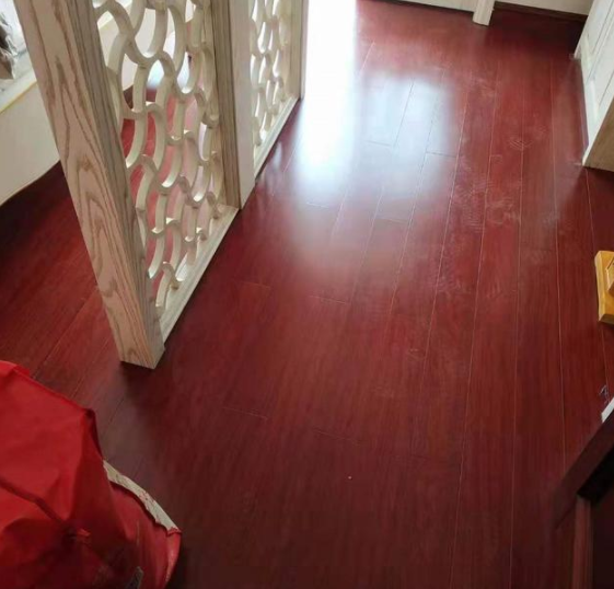 鍍膜設備產(chǎn)品：不是所有的鍍膜液都適合家具和木地板液晶鍍膜