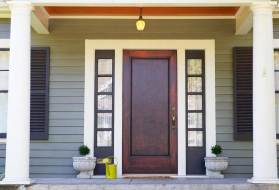 純橡木家具：橡木當做門的材質怎么樣？橡木門后期如何保養(yǎng)？