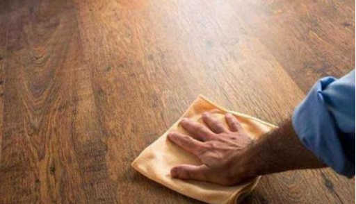 復(fù)合實木地板保養(yǎng)：家中木地板要好看也要干凈 清潔保養(yǎng)怎么做呢？