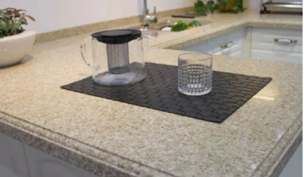 石英石臺(tái)面十大品牌;定制櫥柜如何選擇石英石臺(tái)面？