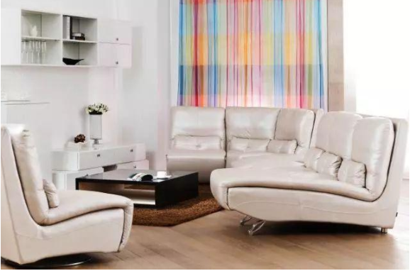 舊沙發(fā)怎樣翻新要多少錢？新買的皮沙發(fā)就變成了老舊沙發(fā)？