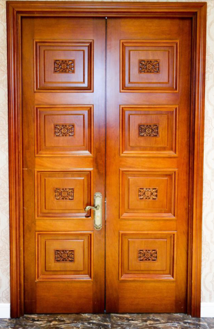 煙臺實木門安裝：實木門是什么材質做成的？