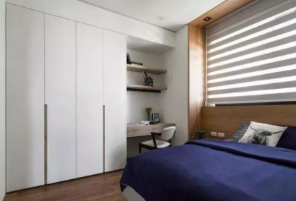 古典梳妝臺擺放：臥室衣柜這樣裝，梳妝臺都不用買了