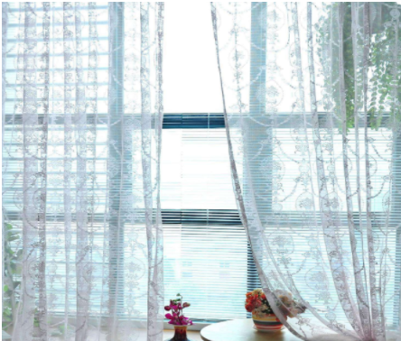 時(shí)尚家居市場(chǎng)：清洗窗簾的注意事項(xiàng)有哪些？