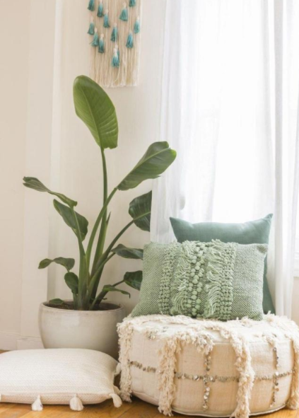 門窗隱藏式滑軌：窗簾，用羅馬桿好，還是用滑軌好呢？