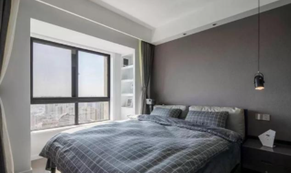 中式窗簾搭配：陽(yáng)臺(tái)和臥室之間不做門(mén)，窗簾裝在哪里好？