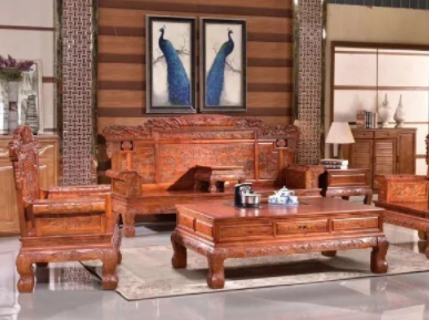 香樟木家具：香樟木沙發(fā)的優(yōu)點(diǎn) 香樟木沙發(fā)如何保養(yǎng)！