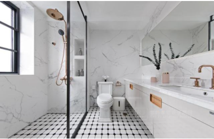 小衛(wèi)生間裝修圖：衛(wèi)生間淋浴房難選？擔心玻璃自爆？選購攻略來了