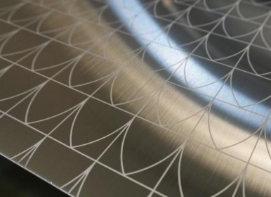 閣樓裝修案例：裝修的黑鋼，不銹鋼門的鍍銅板是什么？