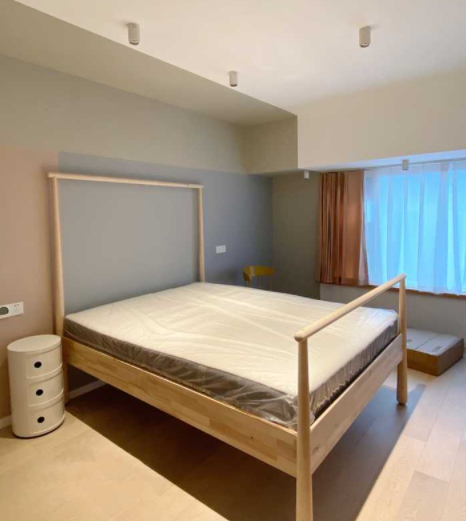 成都室內(nèi)裝修技巧：室內(nèi)裝修設(shè)計中的燈具以及背景墻如何設(shè)計