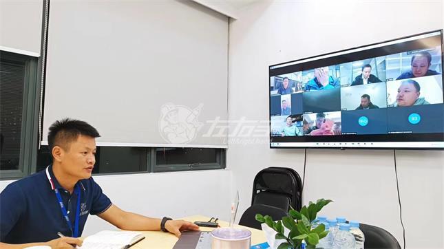 雙十一左右手的奮斗紀念日——1個組織、1個目標、1個指令、1起努力！