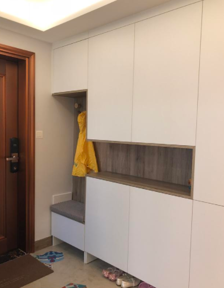 玄關(guān)鞋柜風水：房子裝修，鞋柜實不實用，看鞋柜空間布局設計