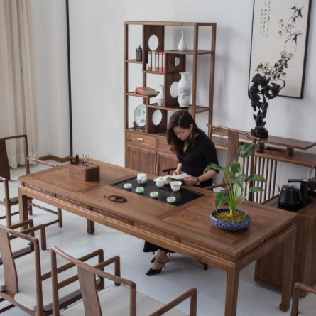 實木茶室設(shè)計圖：打造禪意茶室，我選擇新中式茶桌椅