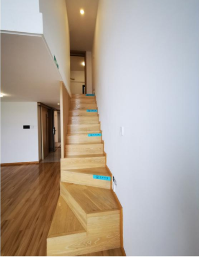 多層復合實木地板：地板的分類和優(yōu)缺點，實木地板、實木復合地板、強化地板