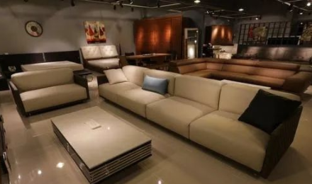 銀行金庫門價(jià)格：金庫門和防盜門有什么區(qū)別？