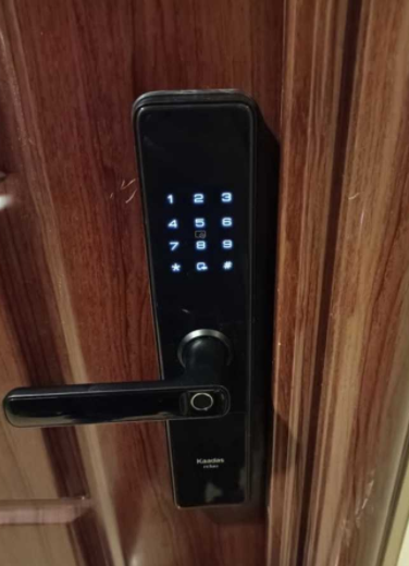 指紋鎖安裝價(jià)格;指紋鎖、智能鎖、人臉識(shí)別鎖，到底該怎么選擇？