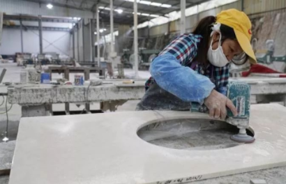 石材加工廠：如何選購合格的石材？看表面？