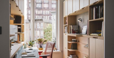 后現(xiàn)代家具：用于現(xiàn)代辦公室的浮動(dòng)書(shū)桌和節(jié)省空間的家具