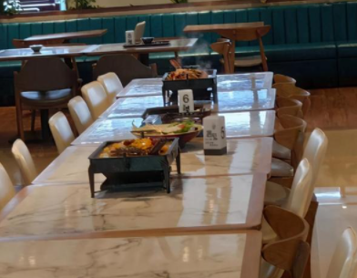 西餐廳家具：做餐飲怎樣才能選好餐廳家具？開餐廳買餐桌椅需要注意什么？