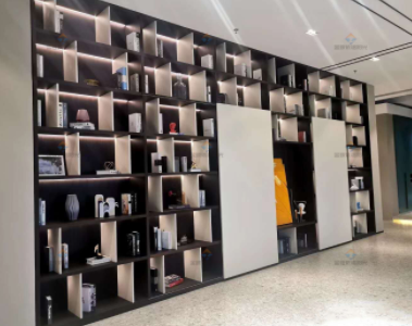 鋁制工藝品：鋁制家具成行業(yè)新寵，助力家居產(chǎn)業(yè)環(huán)保升級