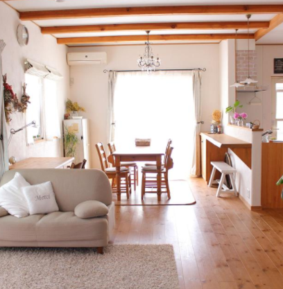 日本奇葩公寓：全屋采用原木家具，這個(gè)日本公寓溫暖又治愈