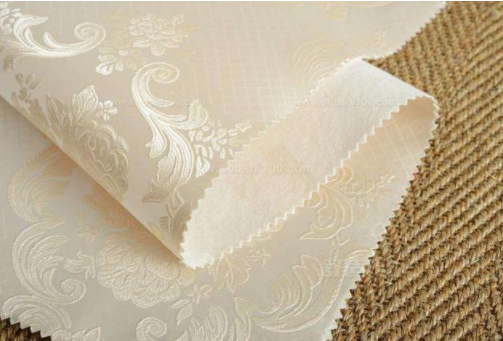 室內(nèi)新型裝飾材料：墻紙和墻布有什么區(qū)別？用墻布好還是墻紙好
