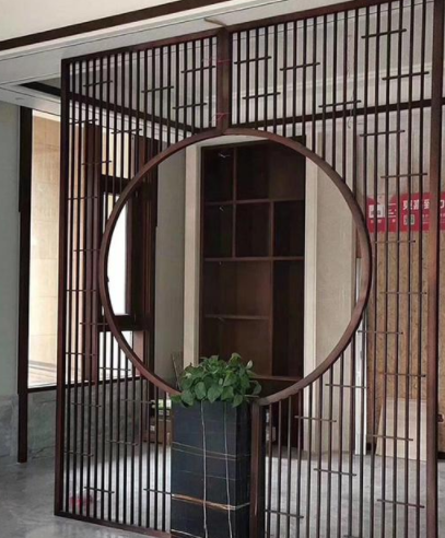 成都不銹鋼屏風(fēng)，鋁屏風(fēng)與鋼屏風(fēng)的區(qū)別在哪？