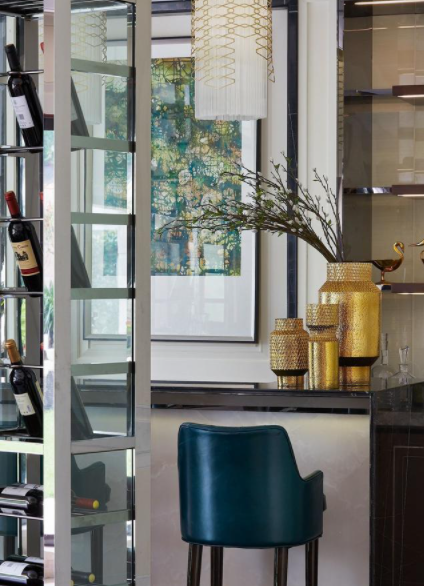 新古典風(fēng)格家具：何為法式風(fēng)格？現(xiàn)代法式與簡歐有何不同？法式風(fēng)格的特性有哪些？