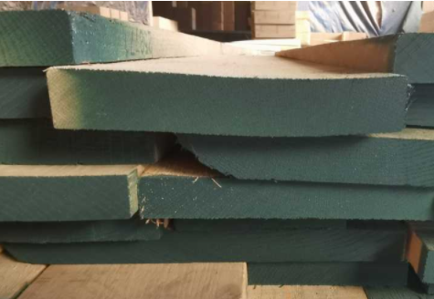 西安歐式實(shí)木家具：實(shí)木家具買(mǎi)拼板還是獨(dú)板好？