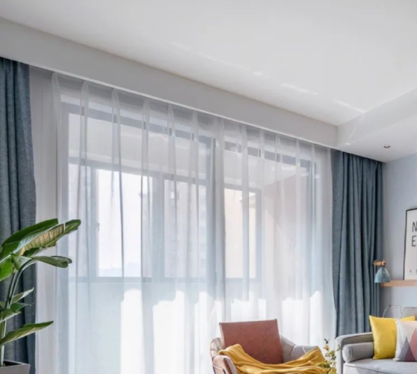 【窗簾的掛法】客廳陽臺打通了，窗簾掛在哪里好呢？