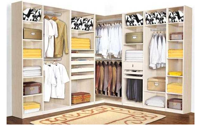 【定做衣柜設(shè)計】為什么轉(zhuǎn)角衣柜能夠最大化使用空間？