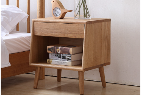 【歐式床頭柜尺寸圖片】床頭柜隱藏到假墻的設(shè)計,能帶來哪些好處?