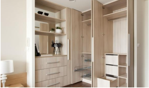 【臨沂高密度板價格】高密度板衣柜怎么樣，高密度板衣柜的優(yōu)缺點有哪些？