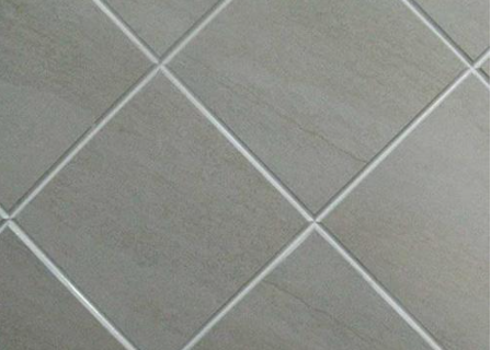 客廳瓷磚鋪貼：瓷磚為什么選擇美縫？