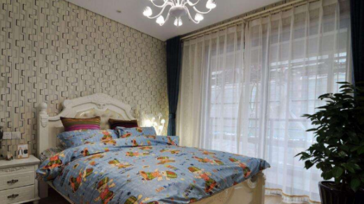 【布藝窗簾搭配】怎么窗簾選購，主臥室窗簾什么顏色好？