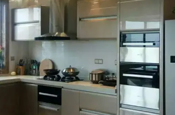 安裝必知嵌入式烤箱如何進(jìn)行安裝？嵌入式烤箱配備要求