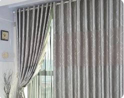 鵝絨的窗簾好嗎，如何清潔天鵝絨窗布？