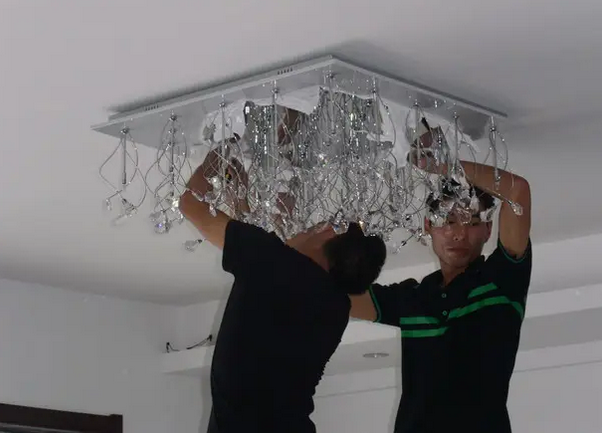 家具安裝：燈具安裝有哪些要求？燈具品牌介紹