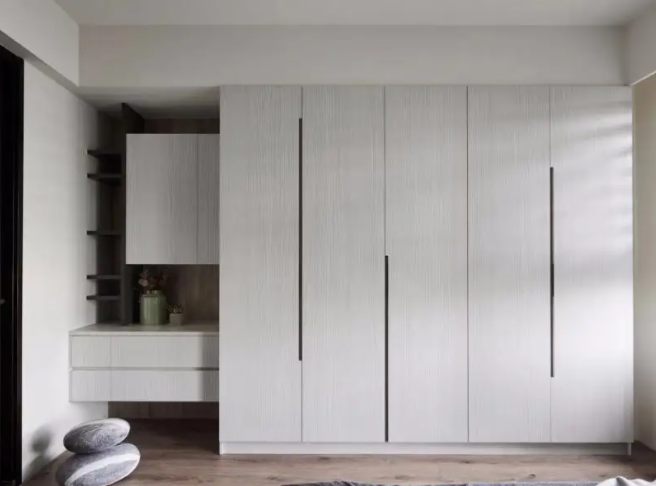 省錢衣柜做法技巧，衣柜怎么裝省錢實(shí)用？